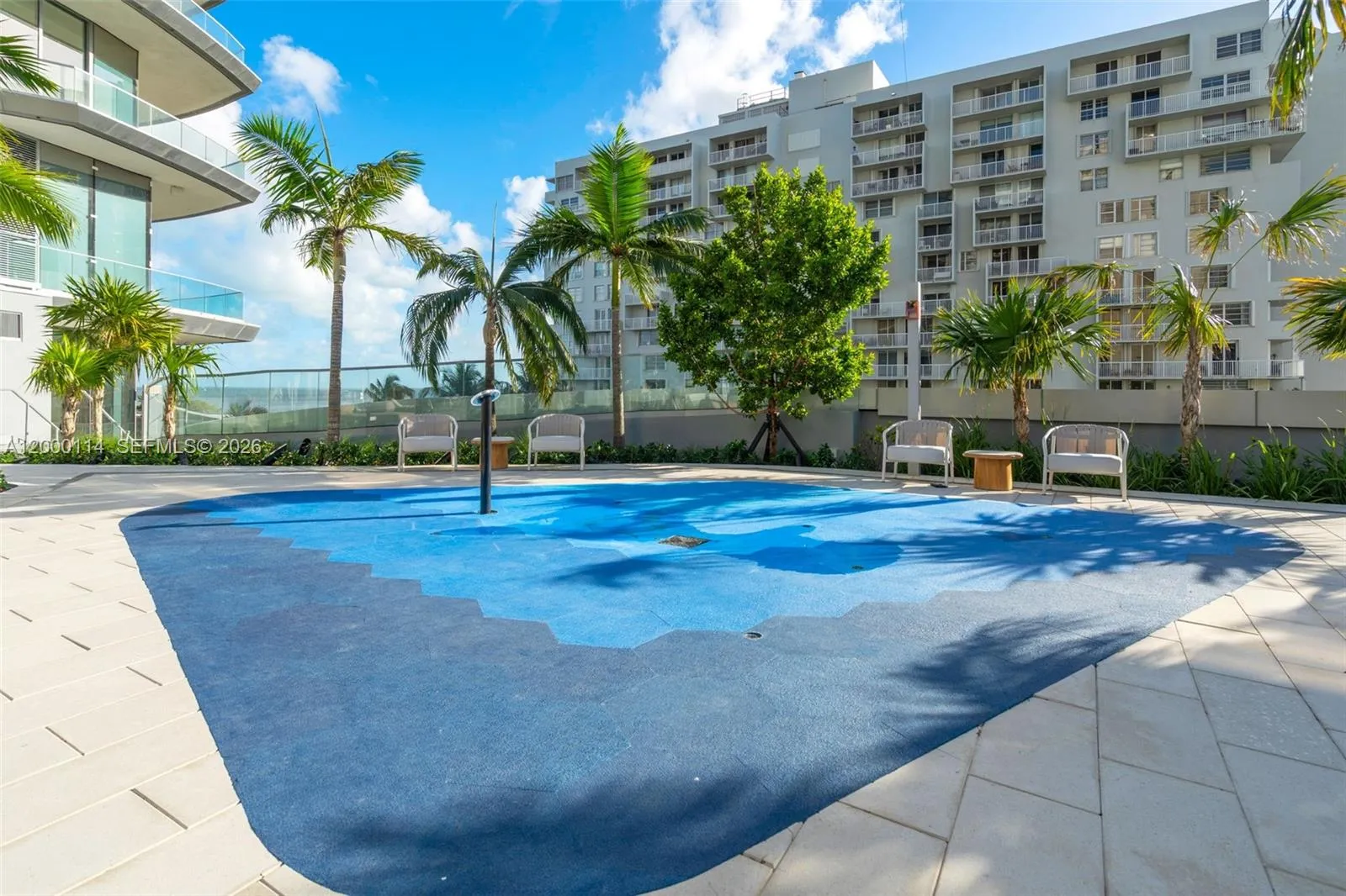 Property photo 394