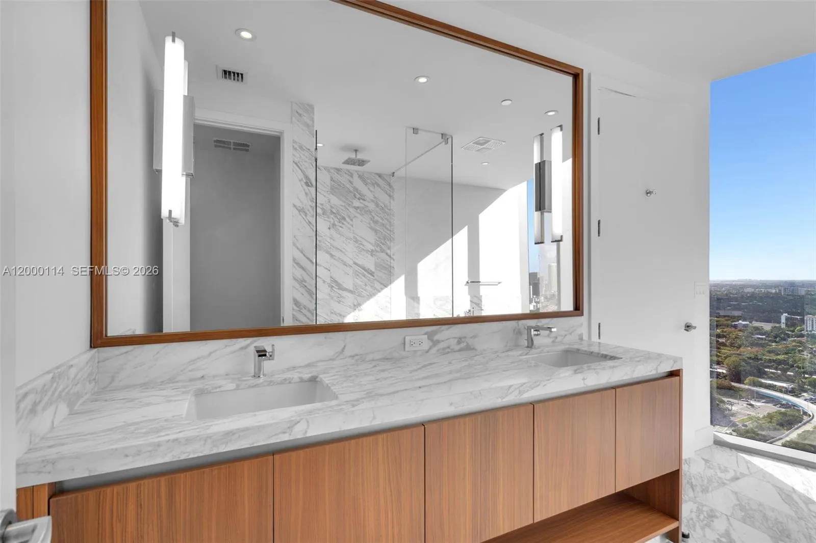 Property photo 153