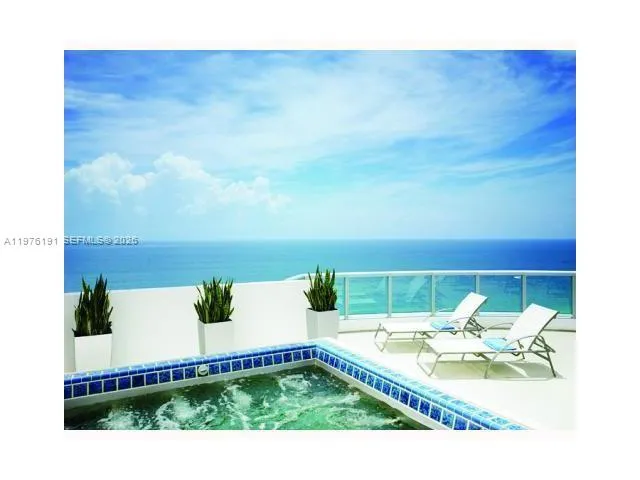 Swimming Pool/Hot Tub/Sauna