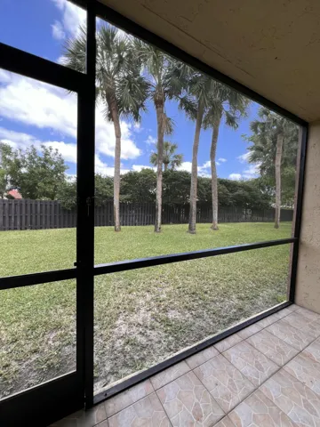 Screened in porch