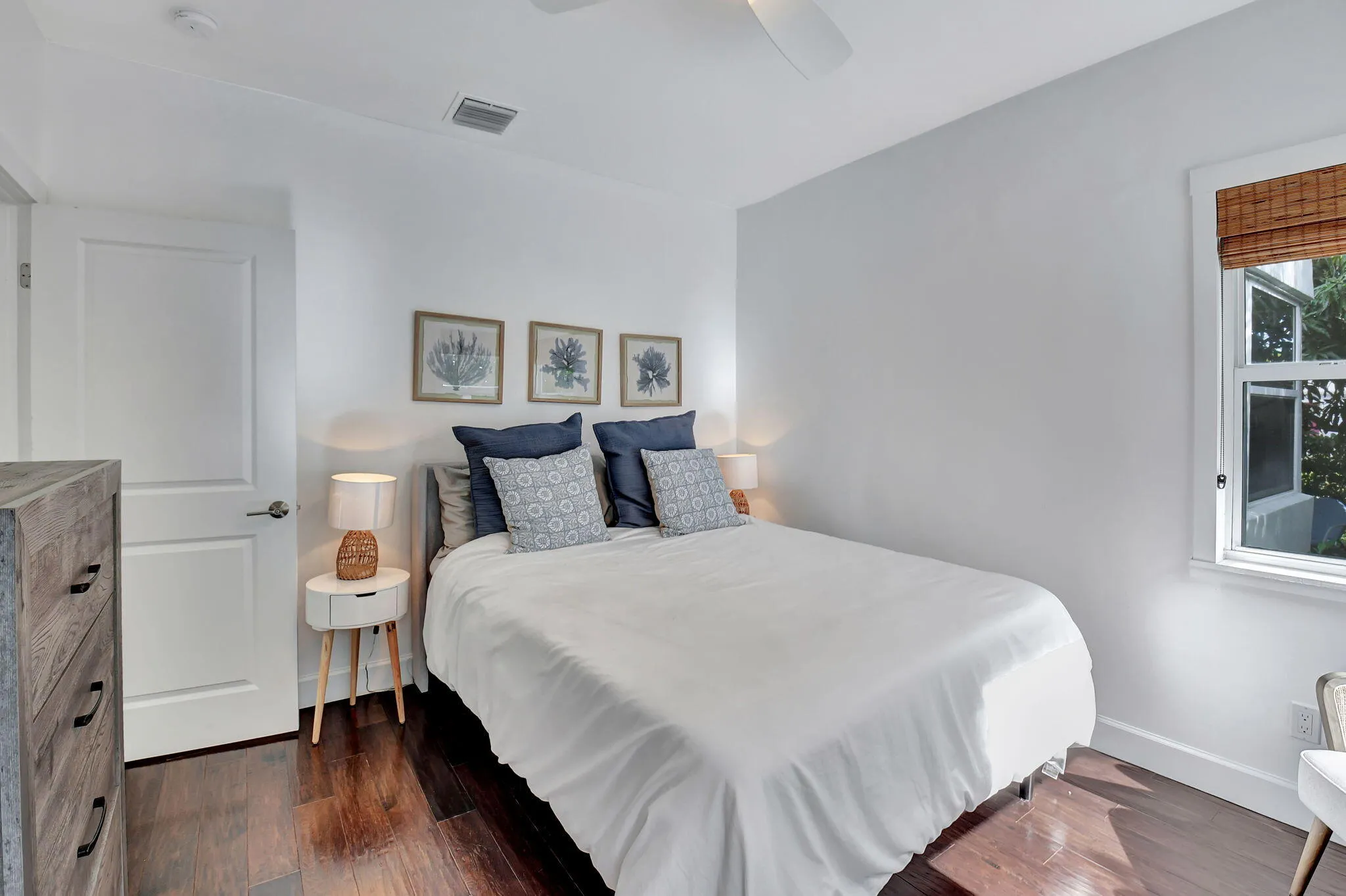 2BR