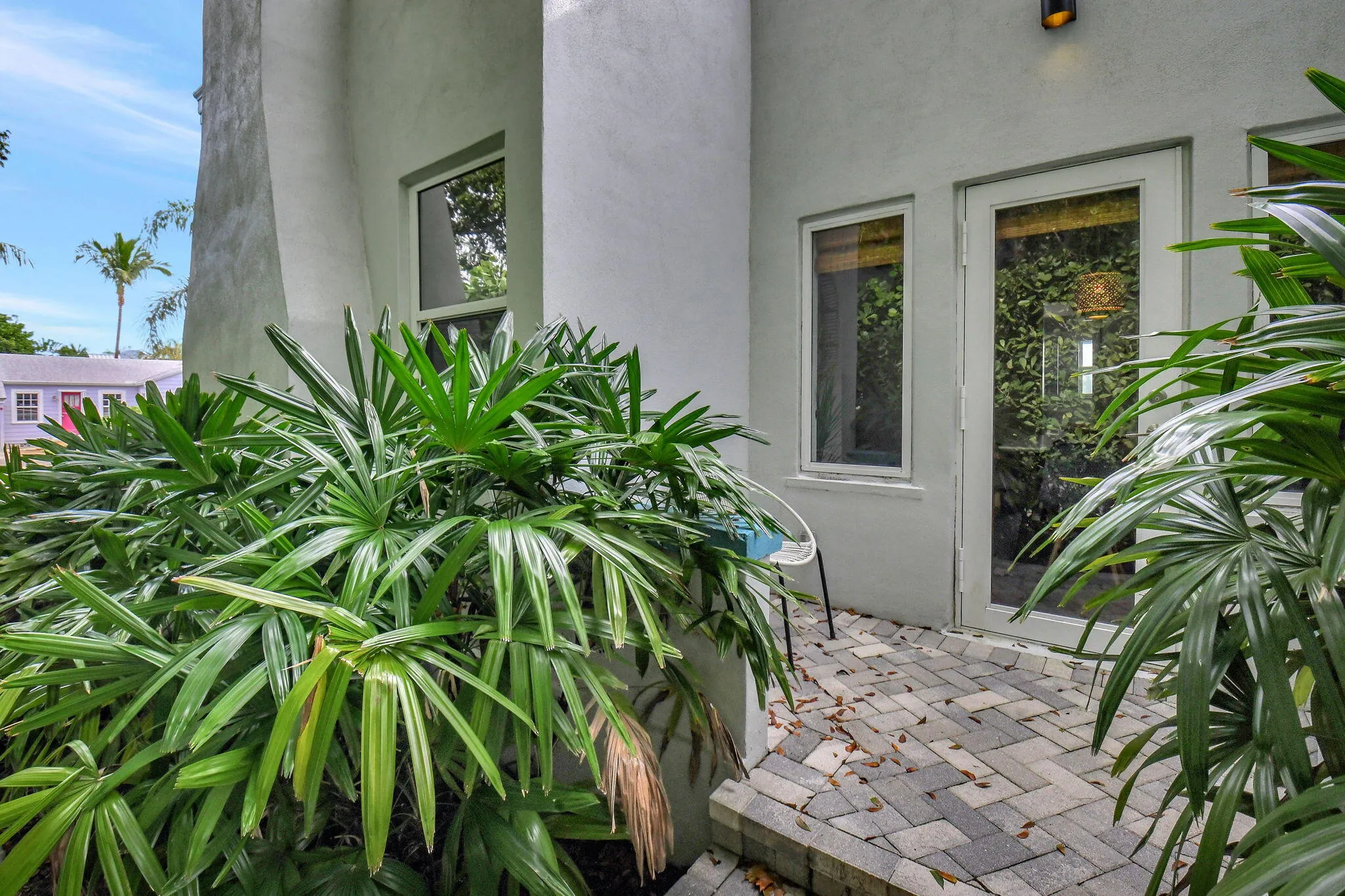 414 Side Patio
