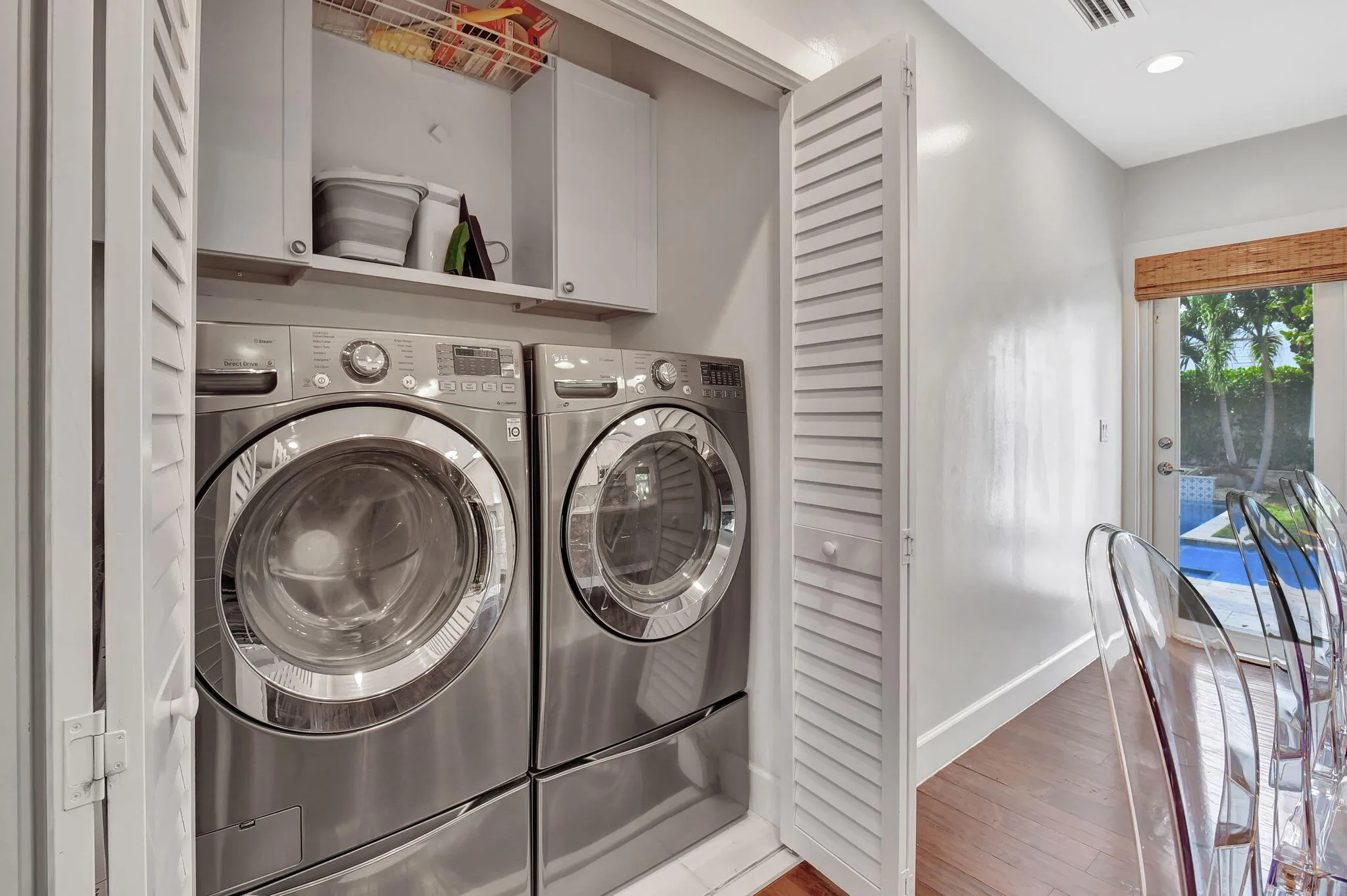 LAUNDRY