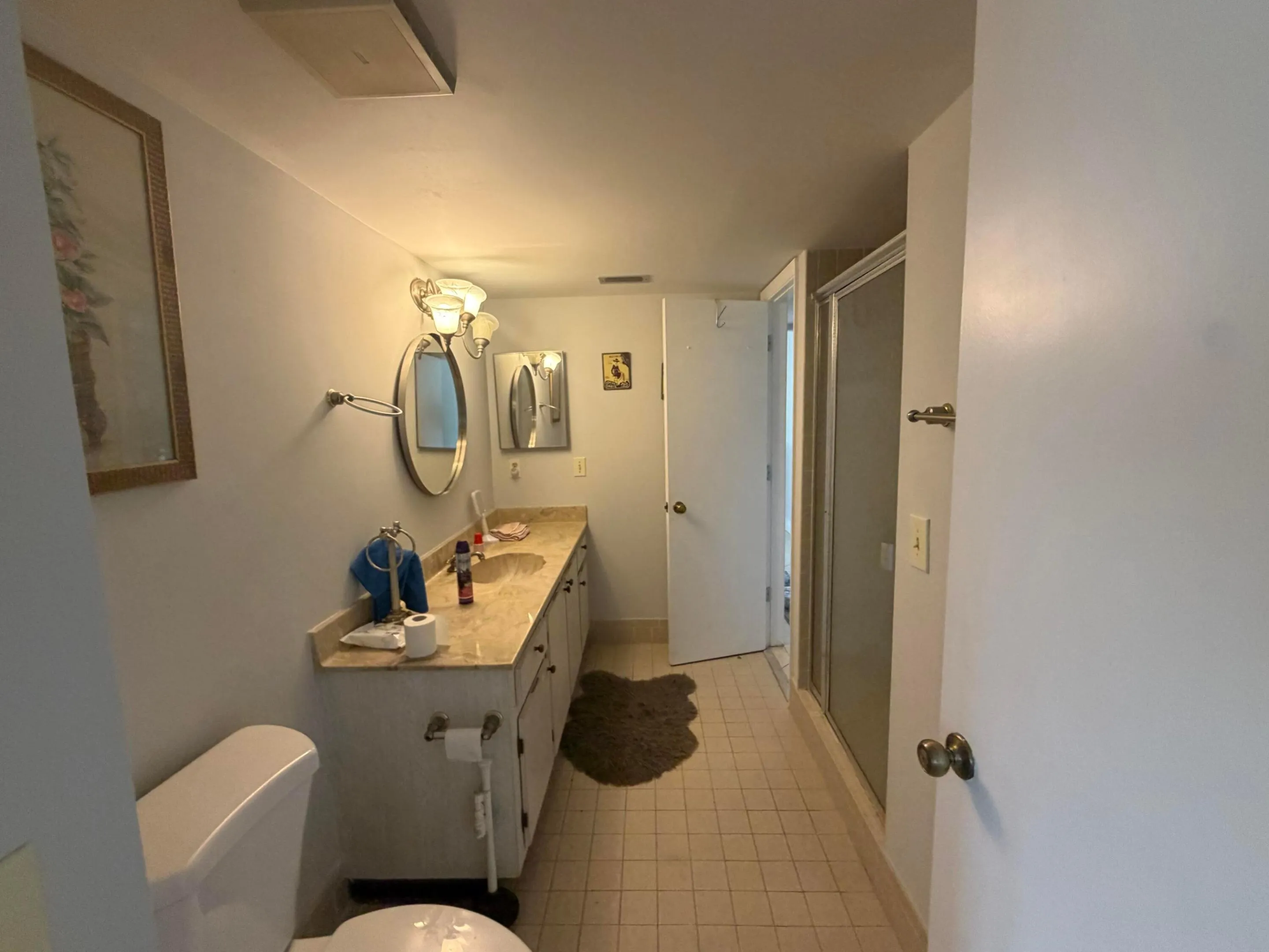 2nd bathroom