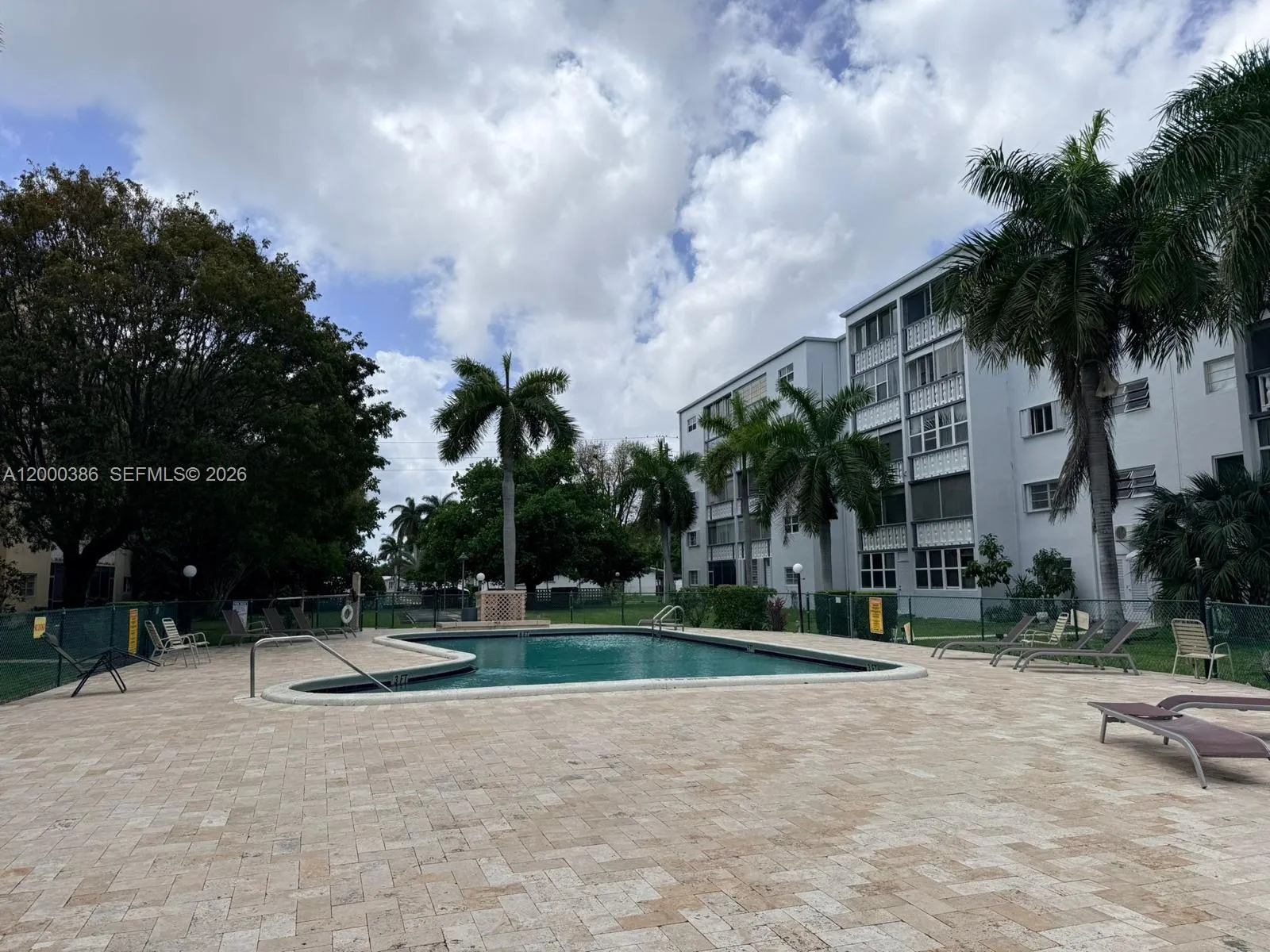 Photo 37