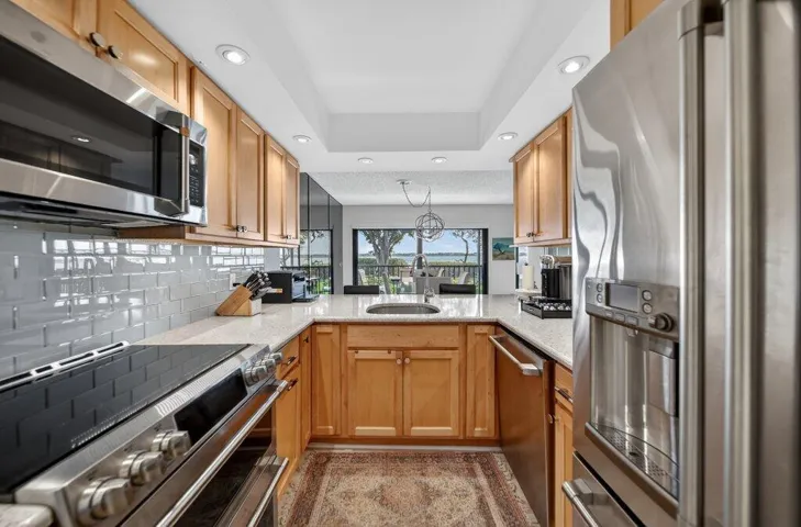 kitchen2.jpg-SMALL