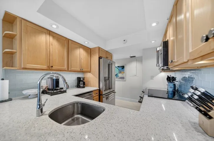 kitchen3.jpg-SMALL