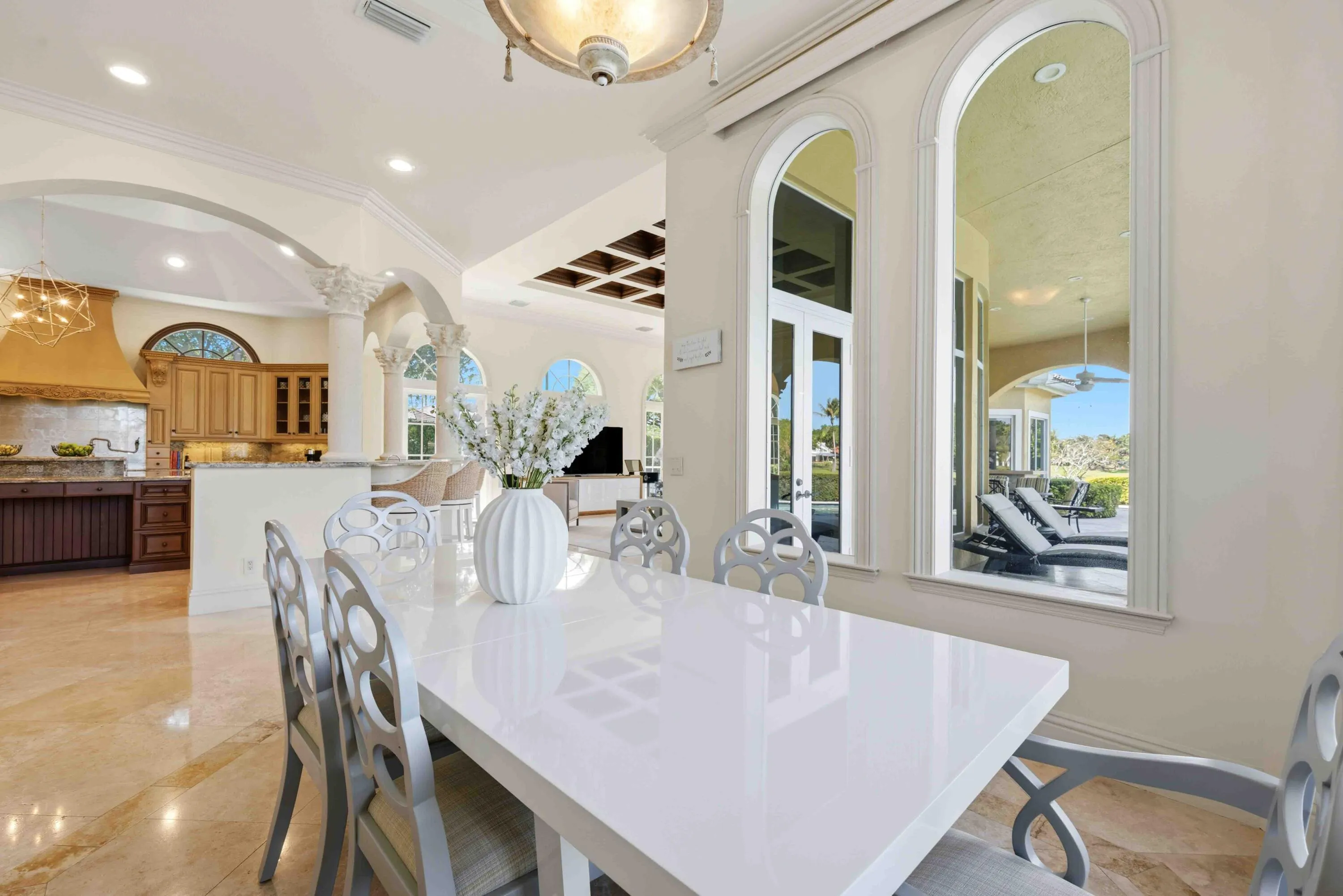 Breakfast Enclave