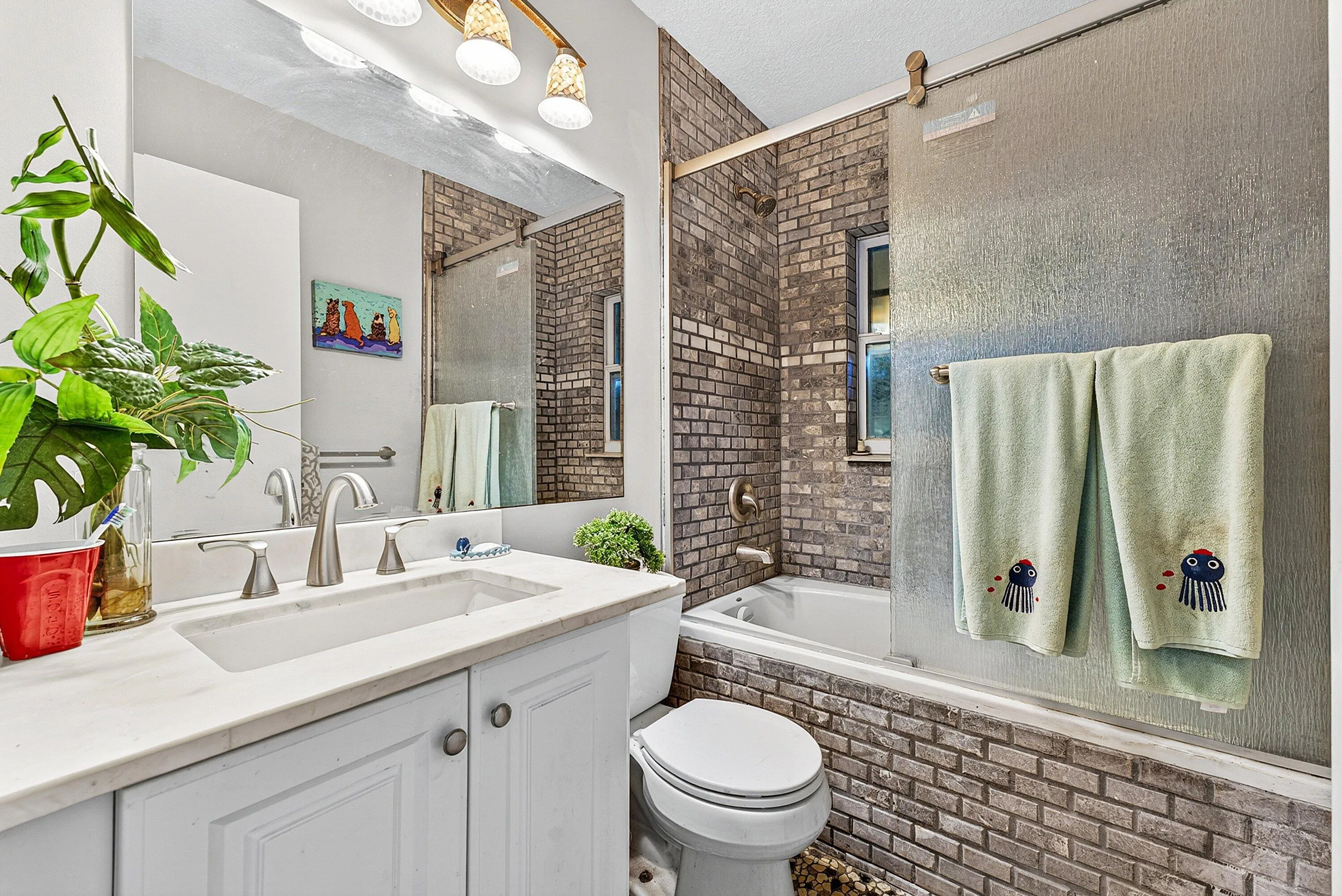Guest Bathroom