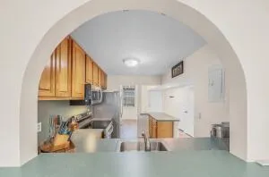 Arched Passthrough from Kitchen to Family Room