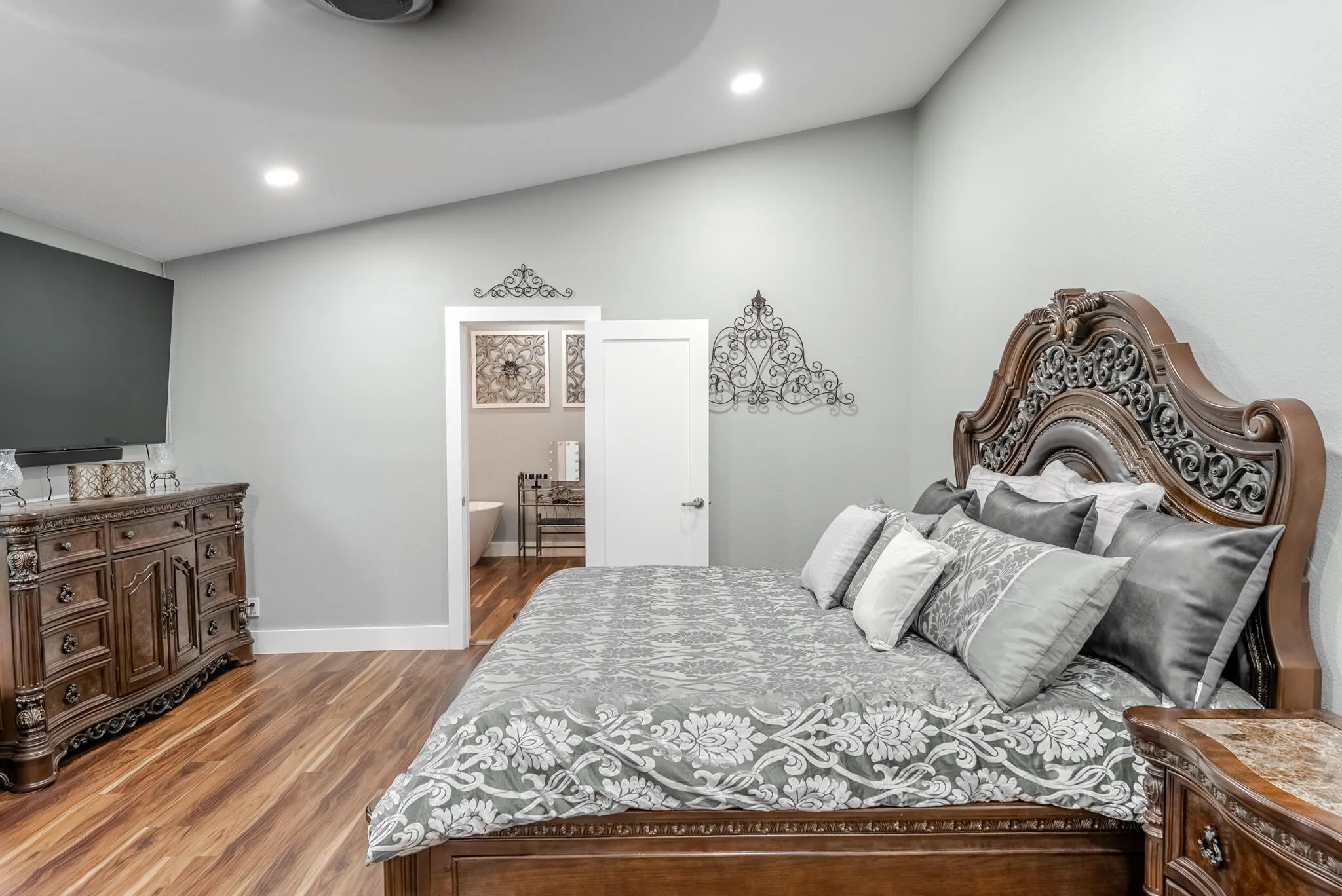 Property photo 44