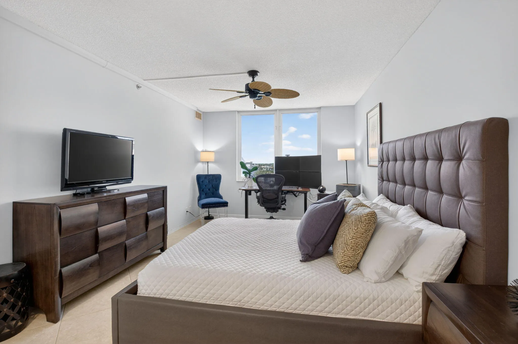 Amazing long intracoastal views from the bedroom