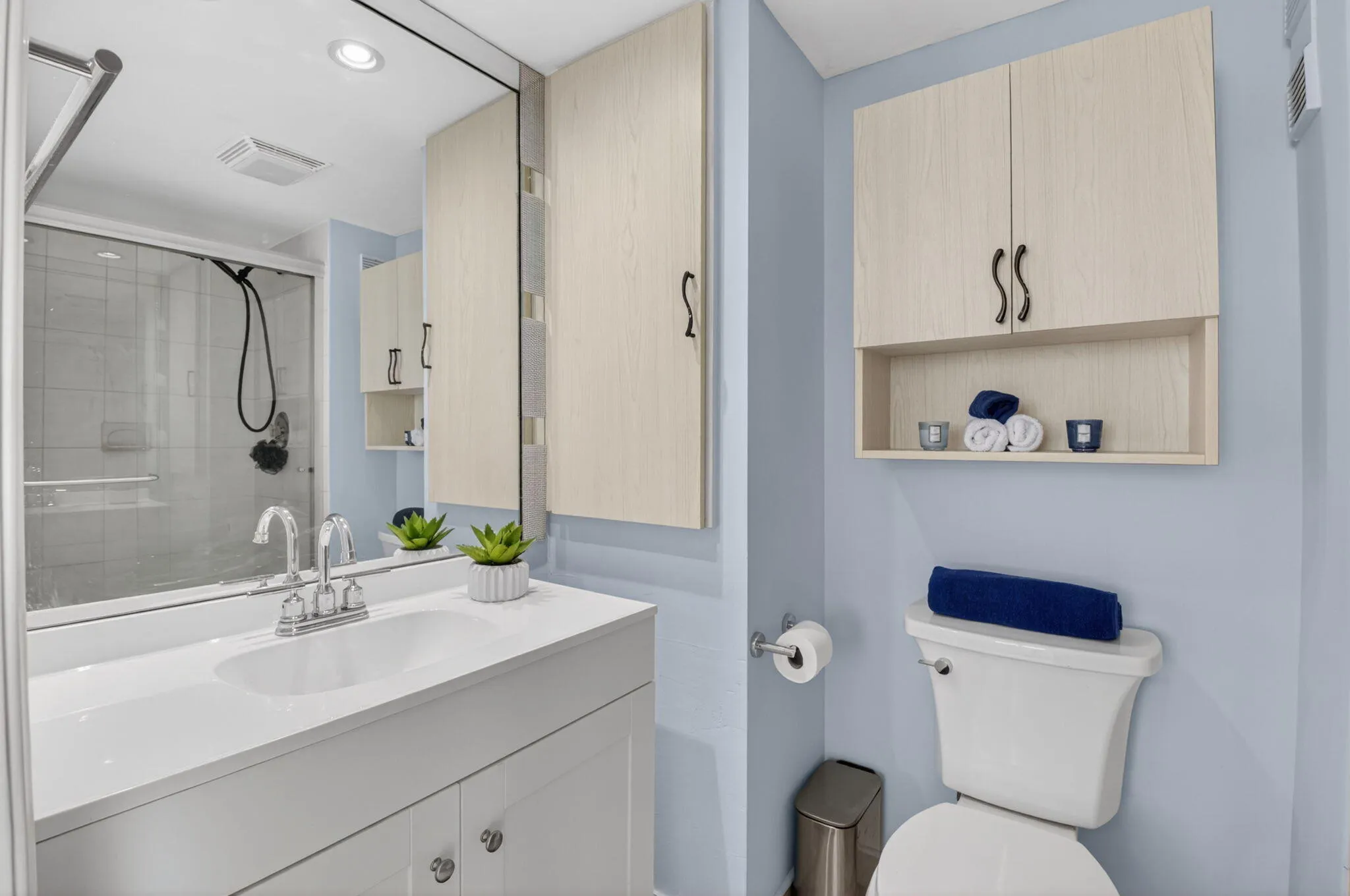 2nd Bathroom