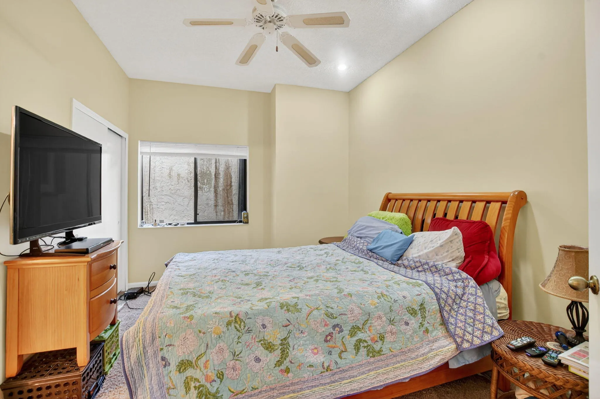Property photo 25