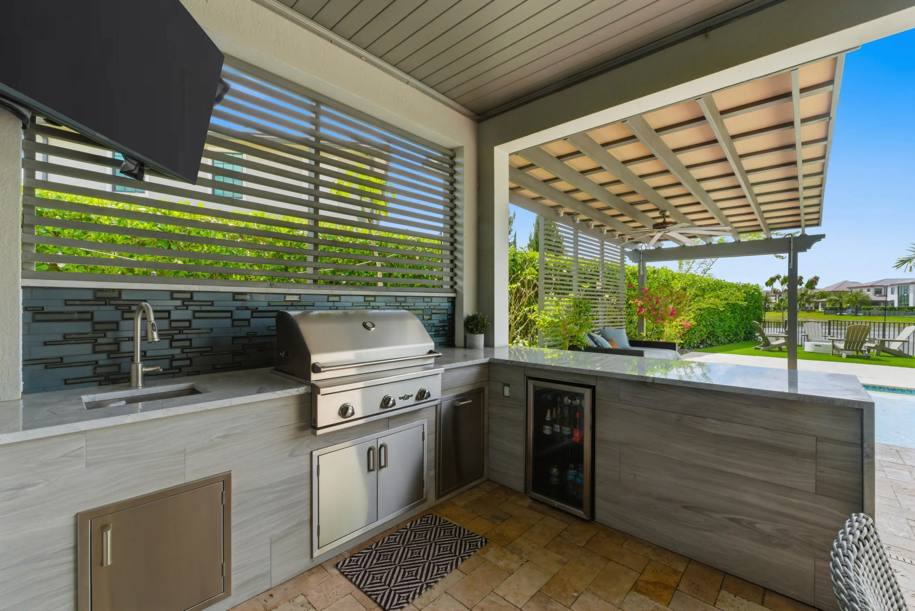 Outdoor Kitchen
