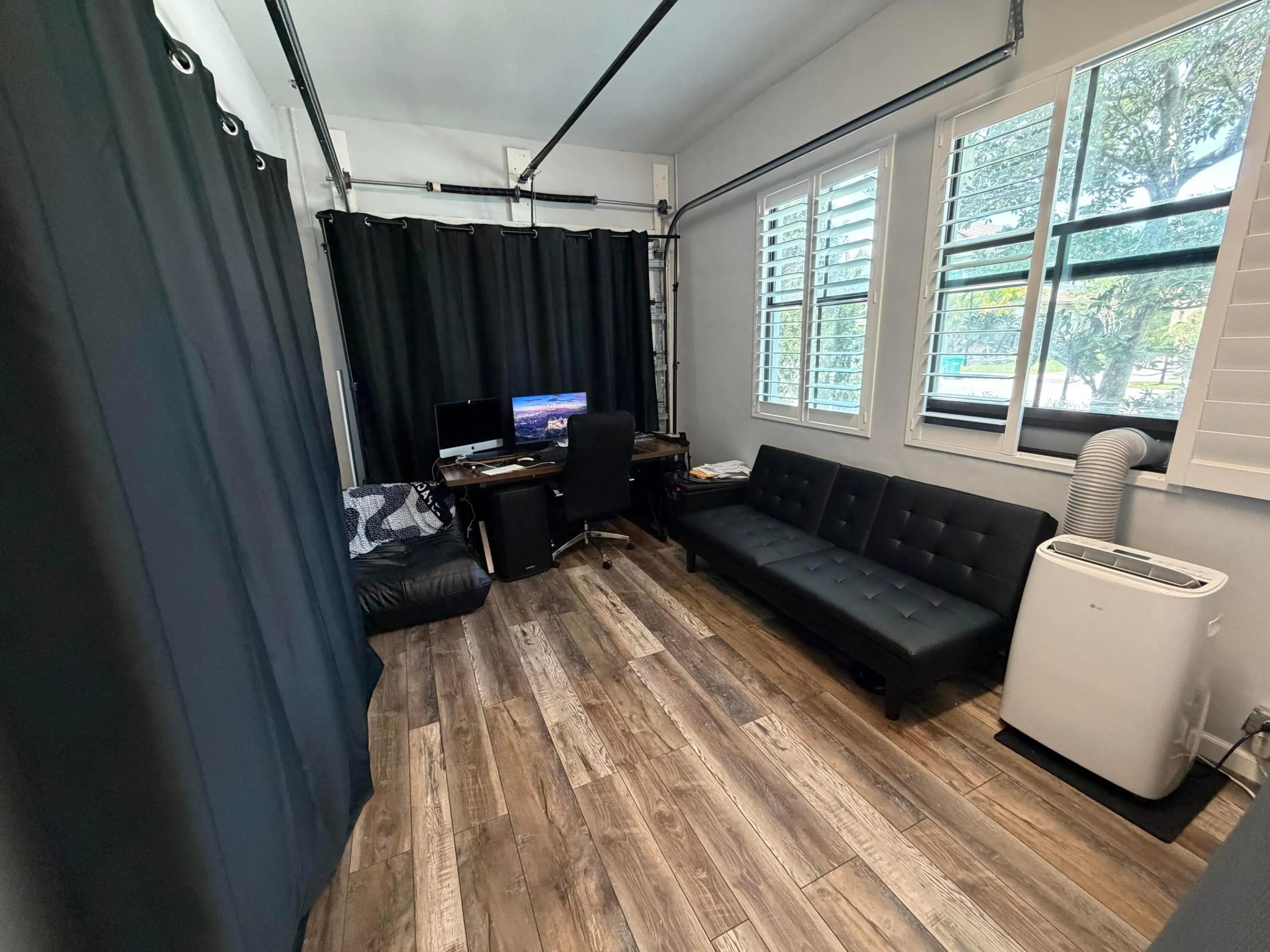Separate single garage