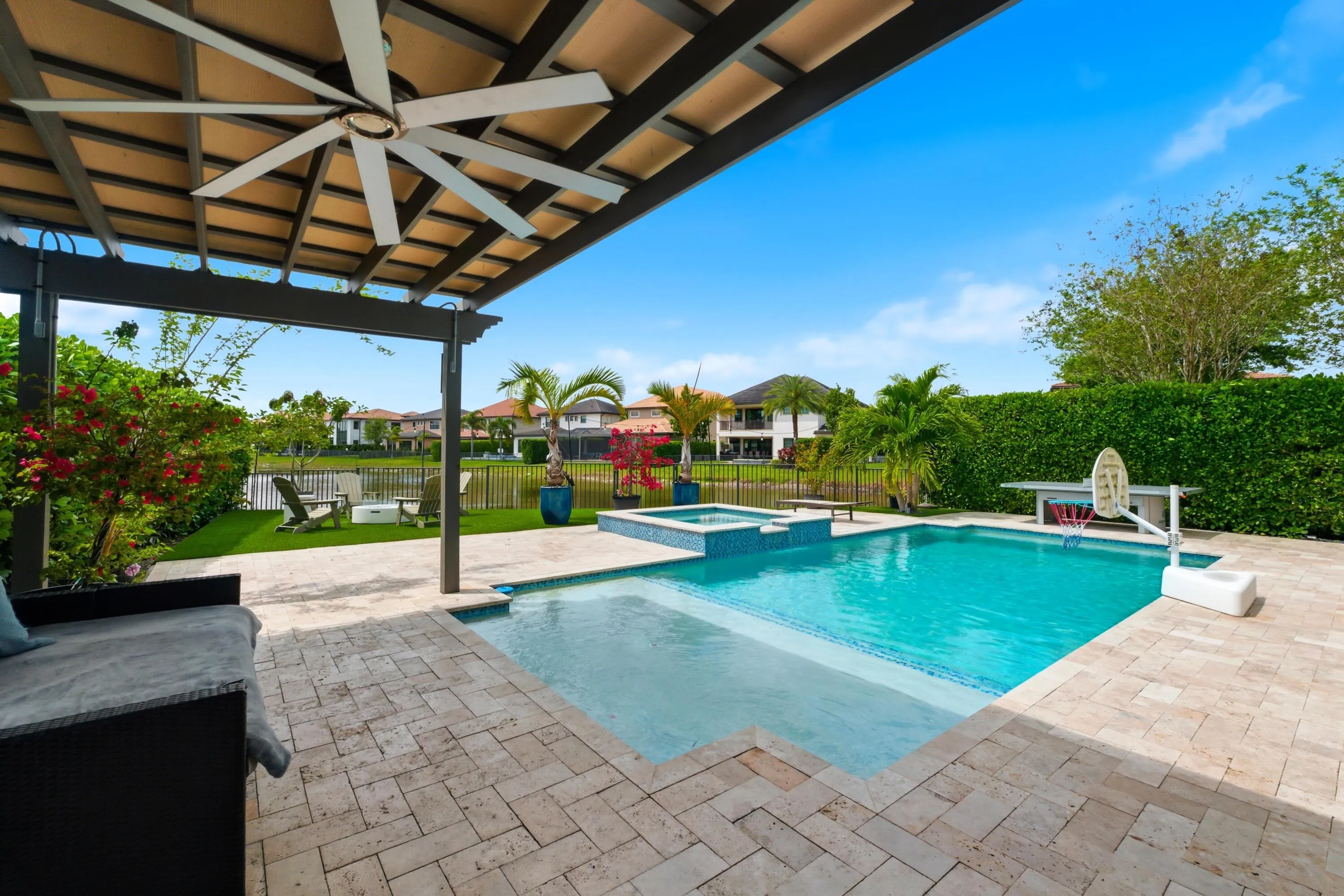 11560 Horizon Rd052