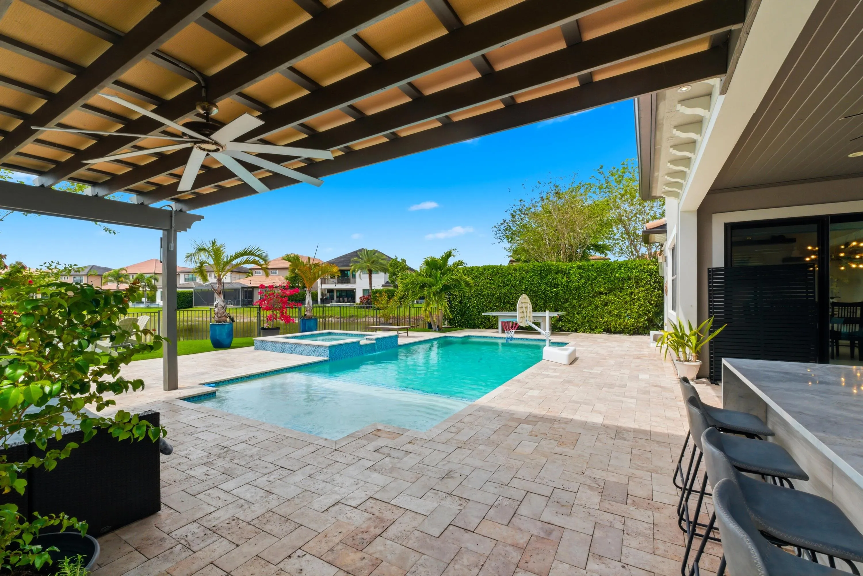 11560 Horizon Rd051