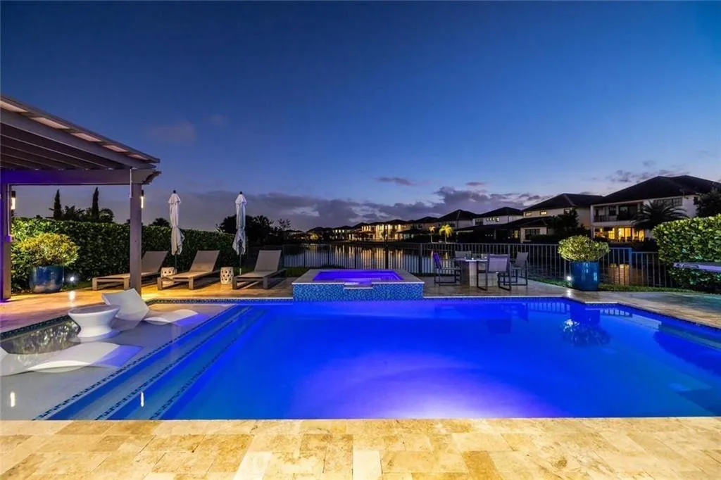Pool2