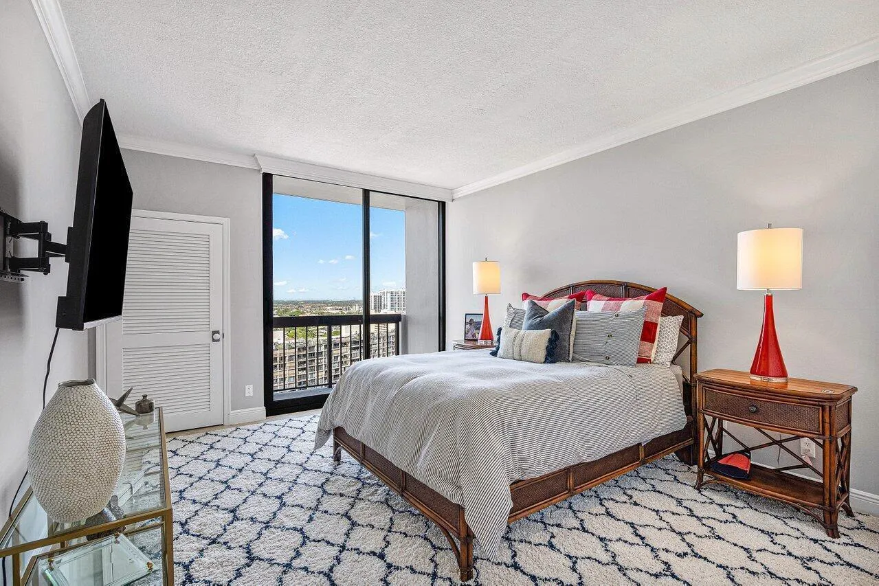 018-108LakeshoreDrive-38PH-NorthPalmBeac