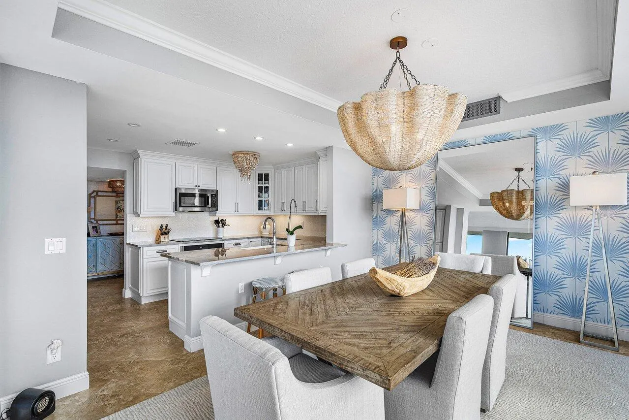 010-108LakeshoreDrive-38PH-NorthPalmBeac