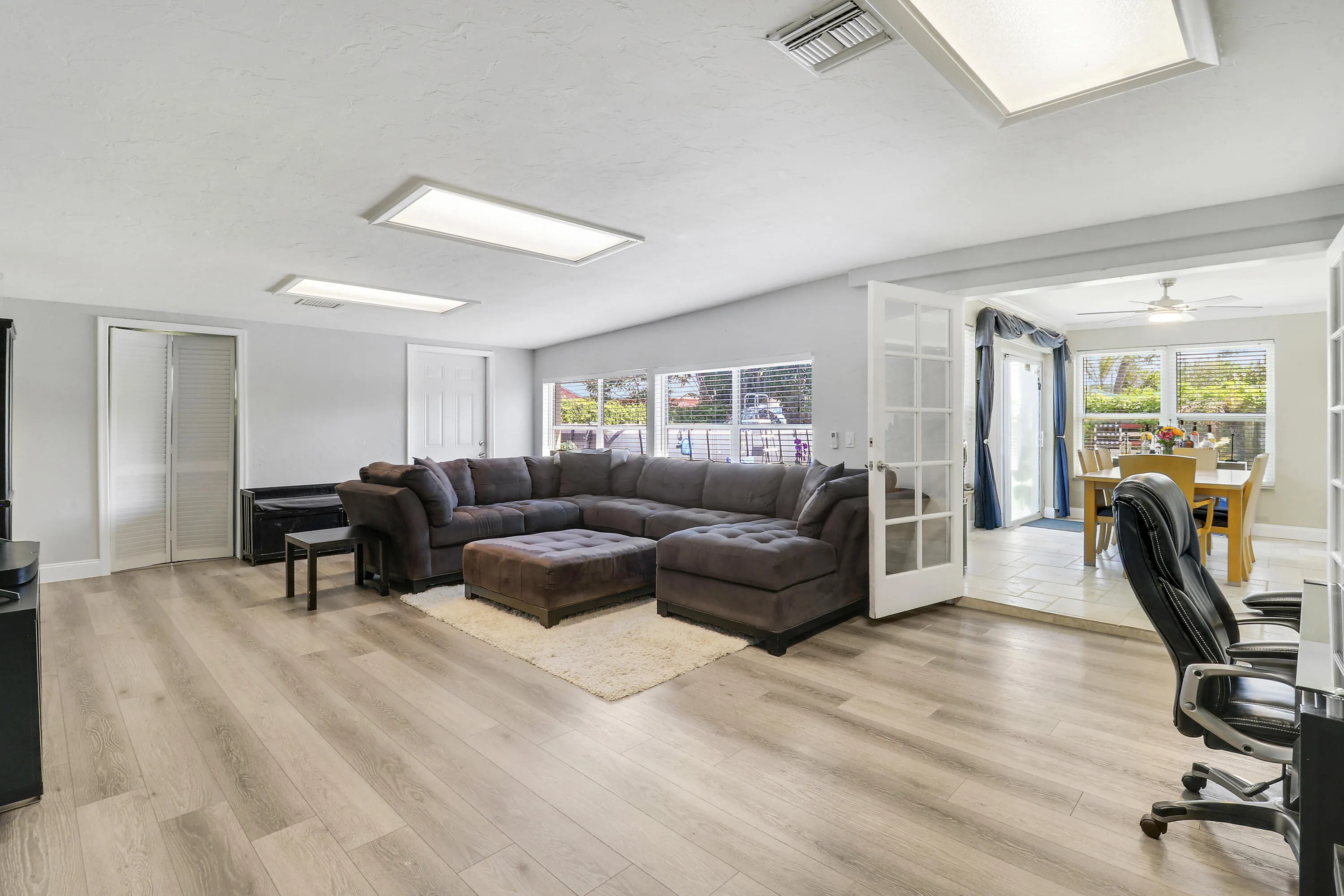 Property photo 28