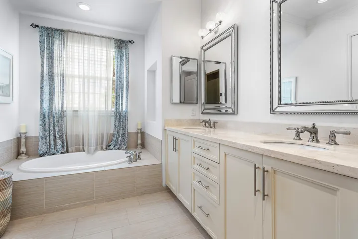019-147NorthCanneryRowCircle-DelrayBeach