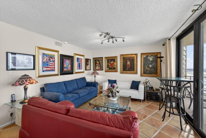11-web-or-mls-5D1A1613