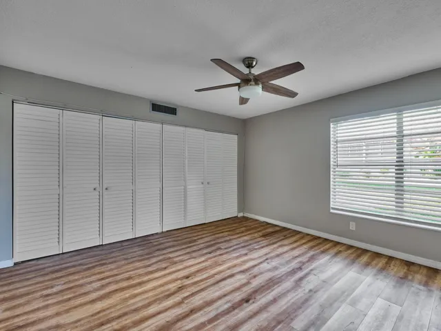 Great size closet