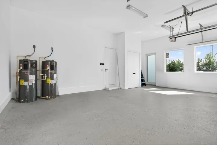 39-web-or-mls-2641-0107