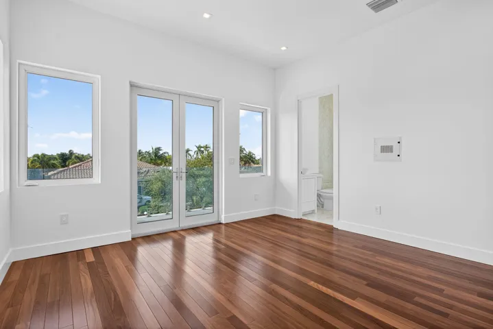 67-web-or-mls-2641-0242