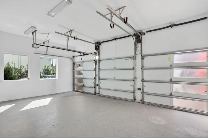 3 car garage