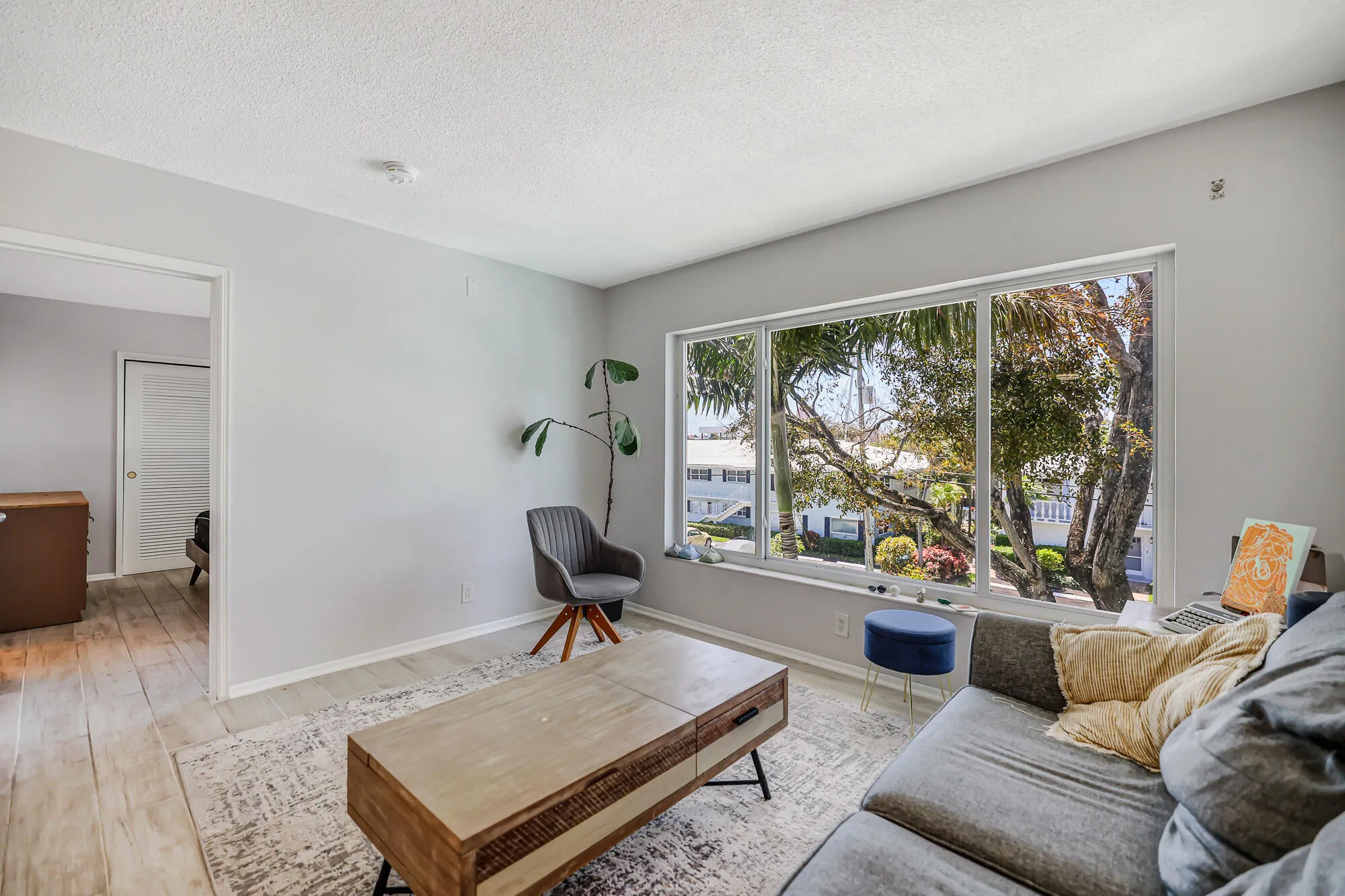 2829 NE 30th St -21