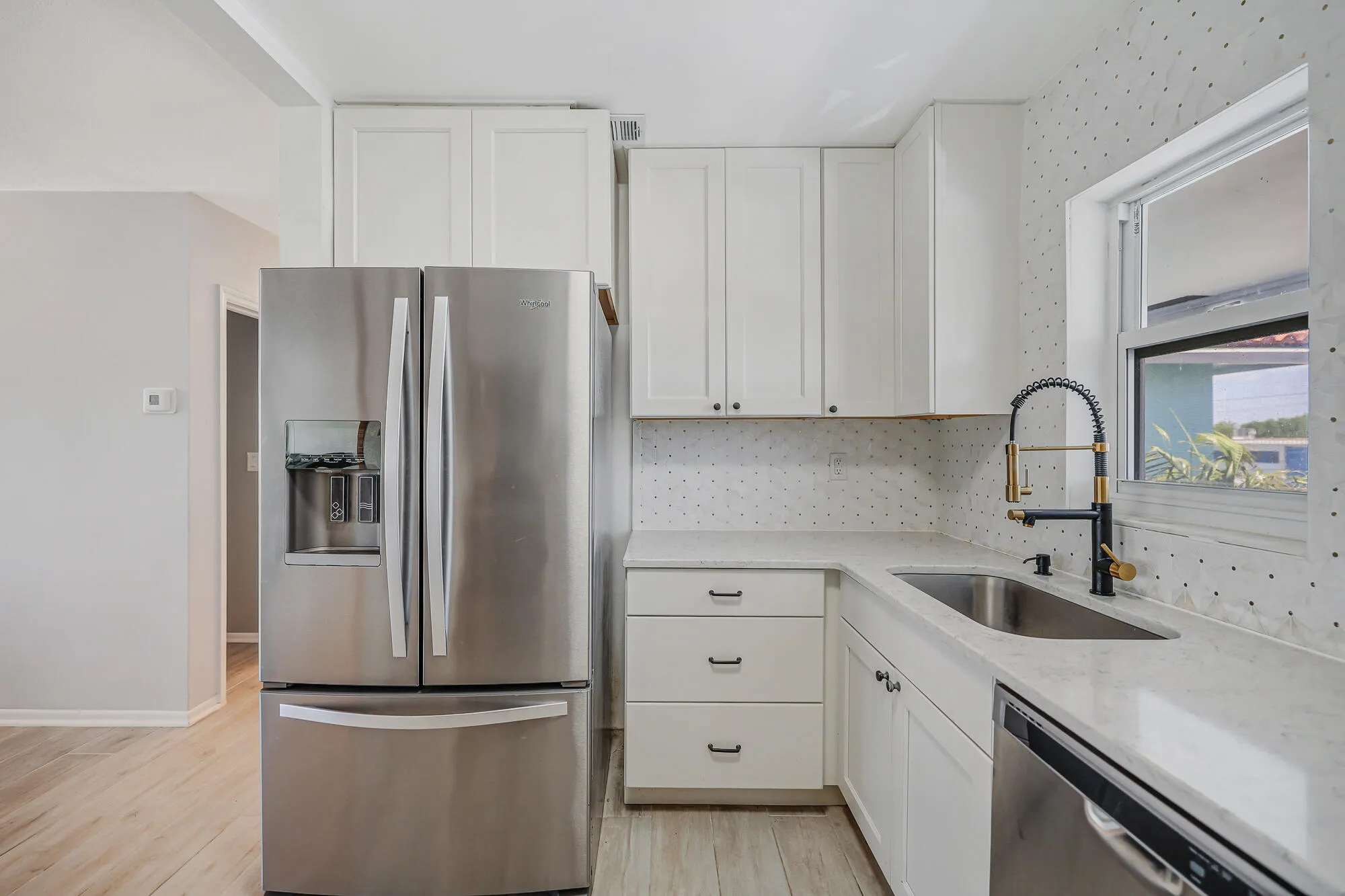 2829 NE 30th St -10