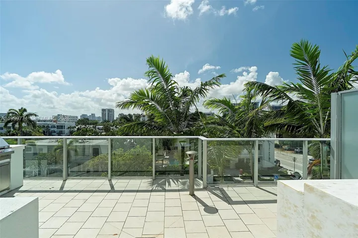 Photo 30