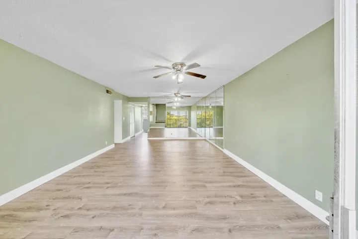8 Living Area