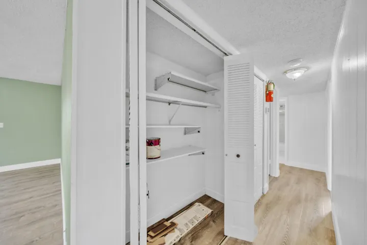 10 Foyer (1)