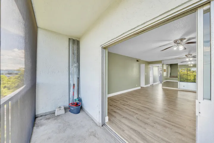 7 Patio (3)
