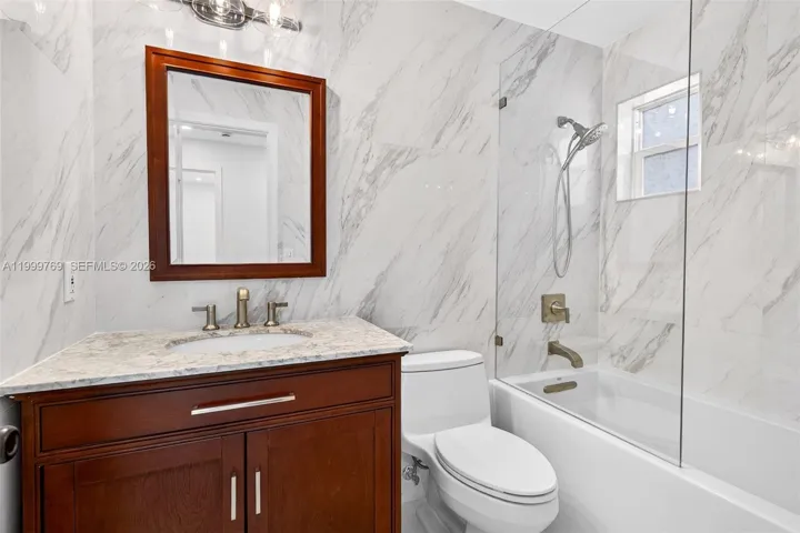 2nd Bathroom