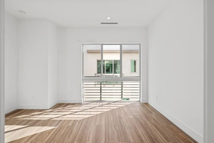 Spacious guest accommodations, perfect for hosting.