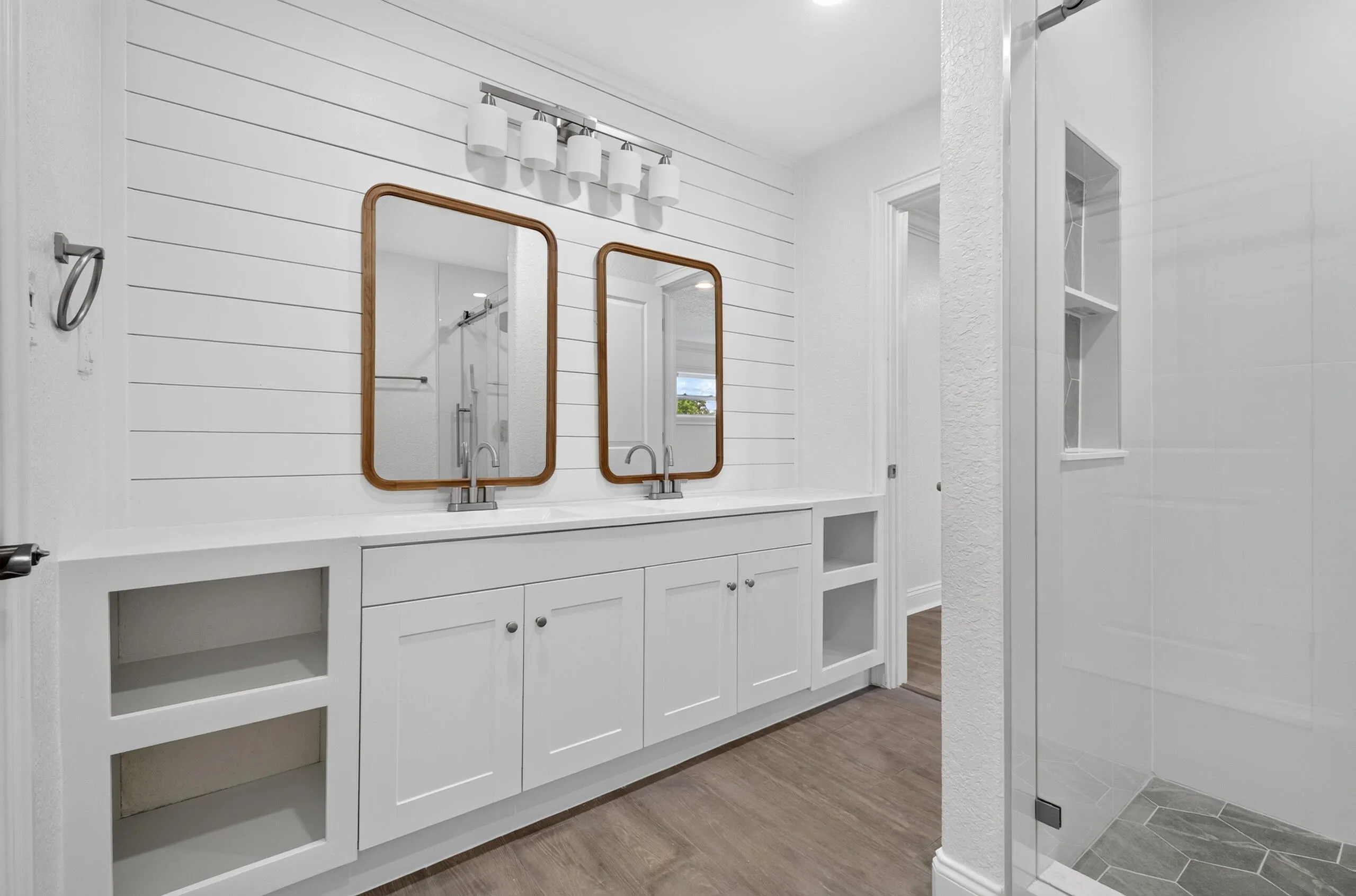 Property photo 101