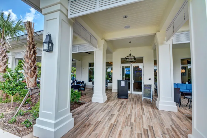 MS Sandbar Cafe Entrance
