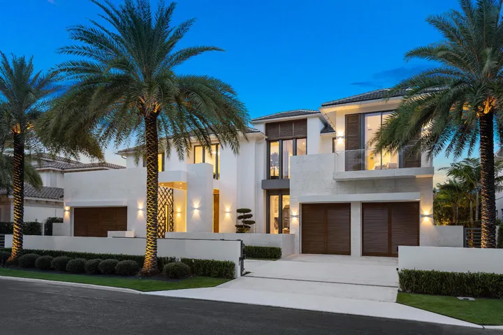 249_Alexander_Palm_Road_Dusk_01