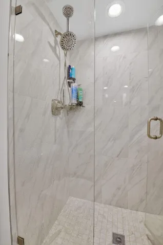 Primary shower