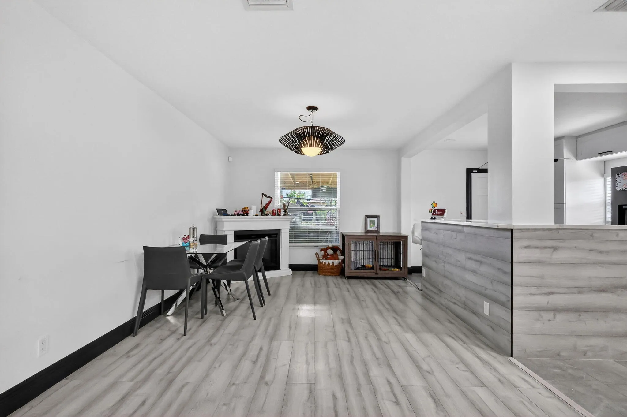 24-web-or-mls-F14A8679