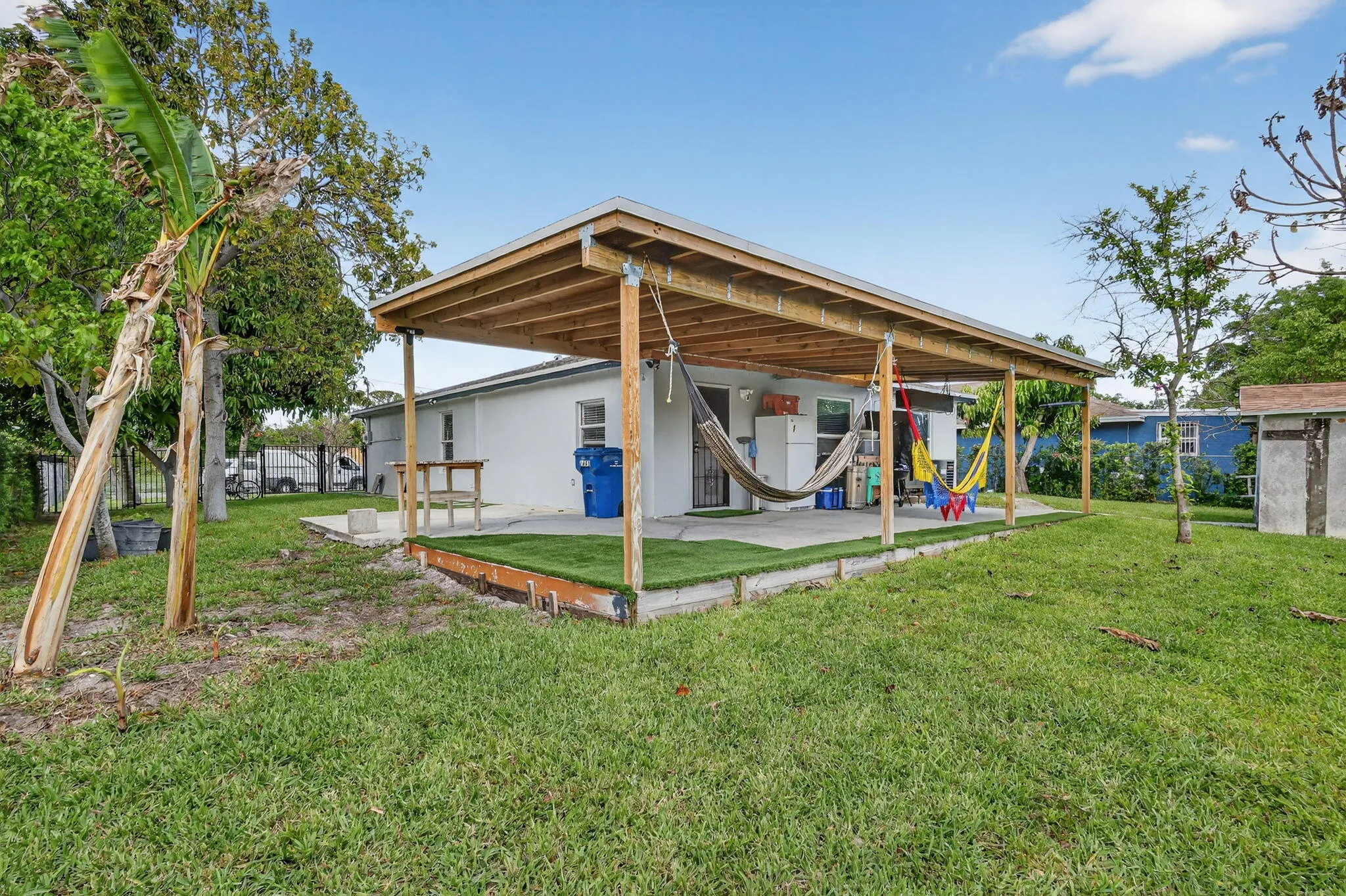 35-web-or-mls-F14A8754