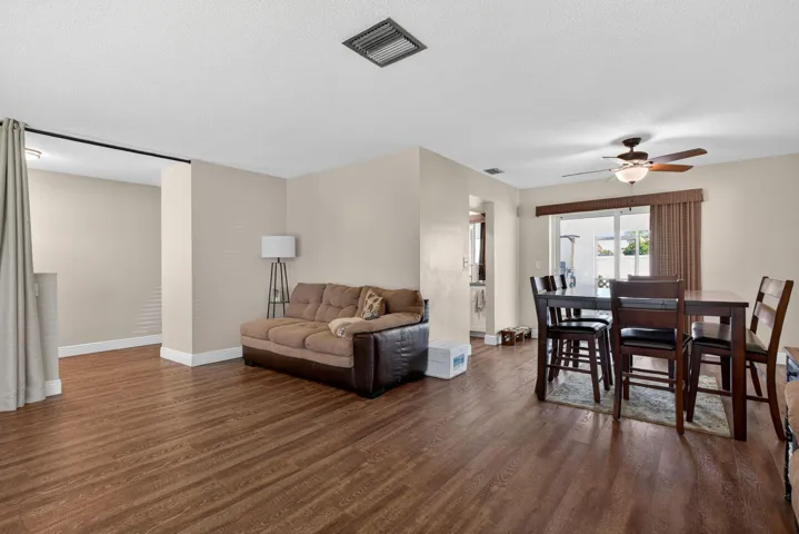 Living Room / Dining Room