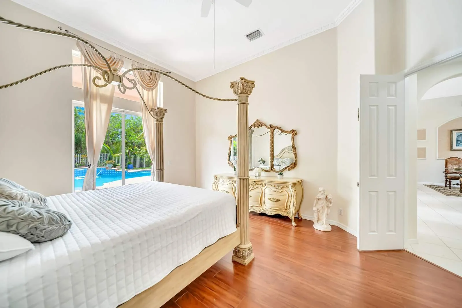 Property photo 37