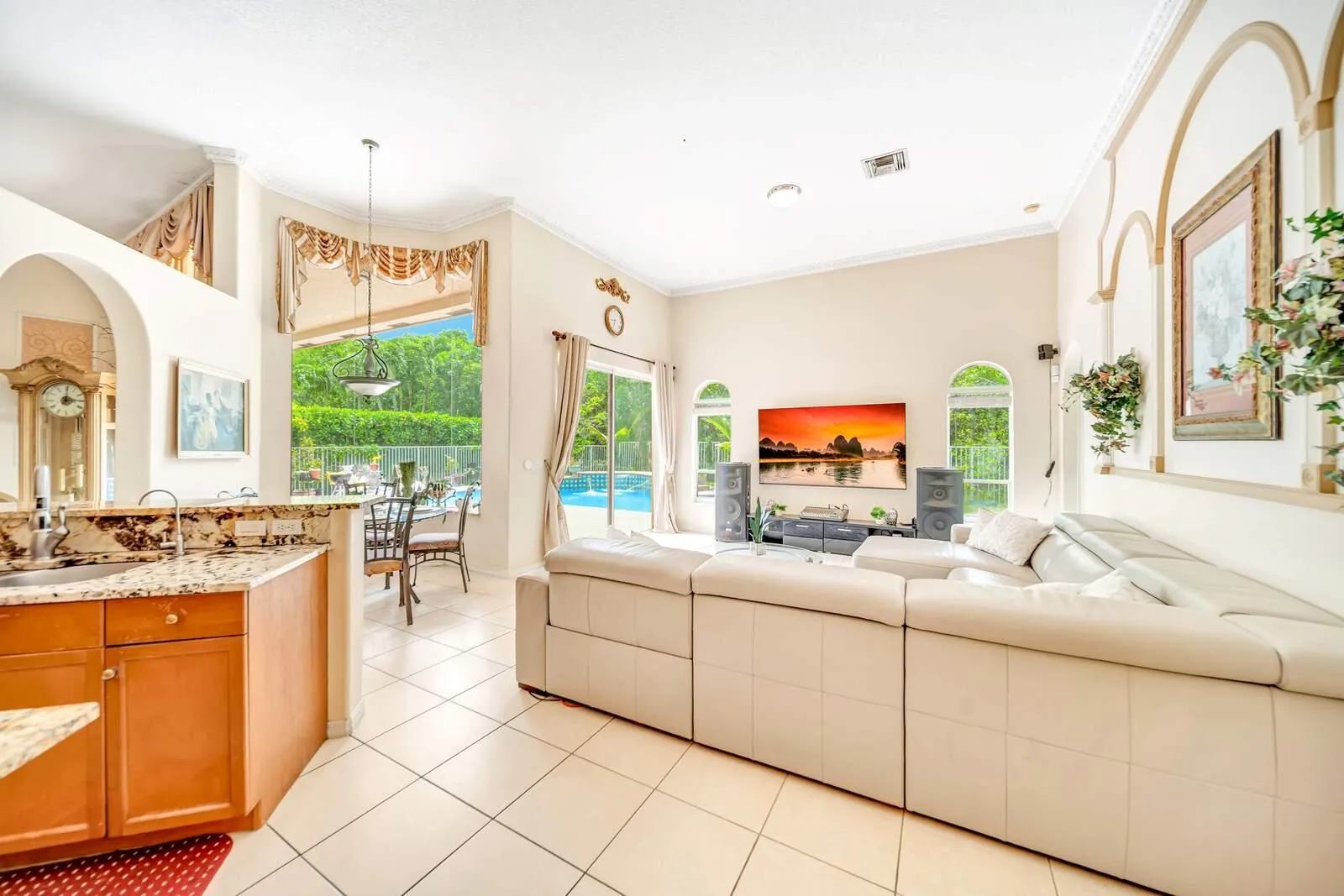 Property photo 25