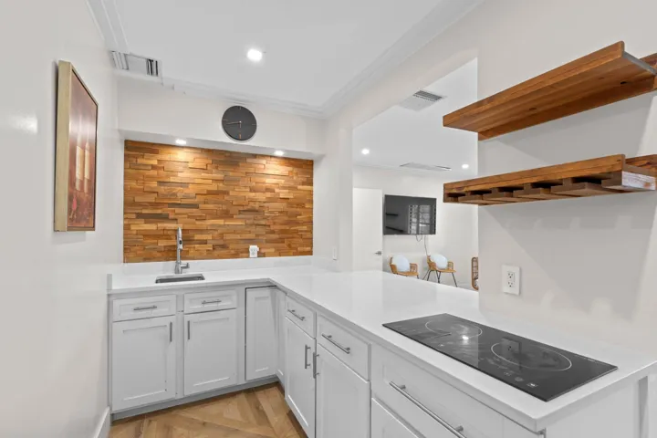 Guest suite kitchen.